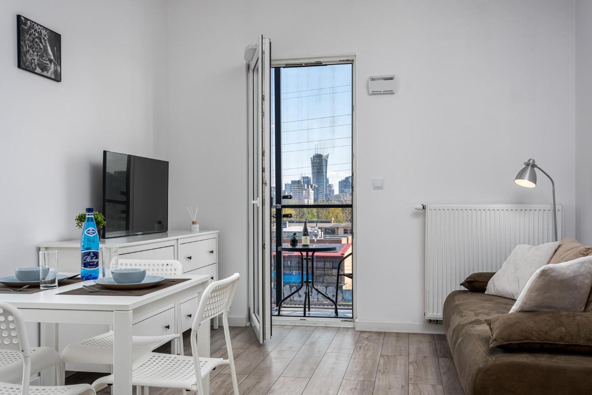 Apartmán Apart D&K Free Parking Aleja Prymasa Tysiaclecia 83A Varšava Exteriér fotografie